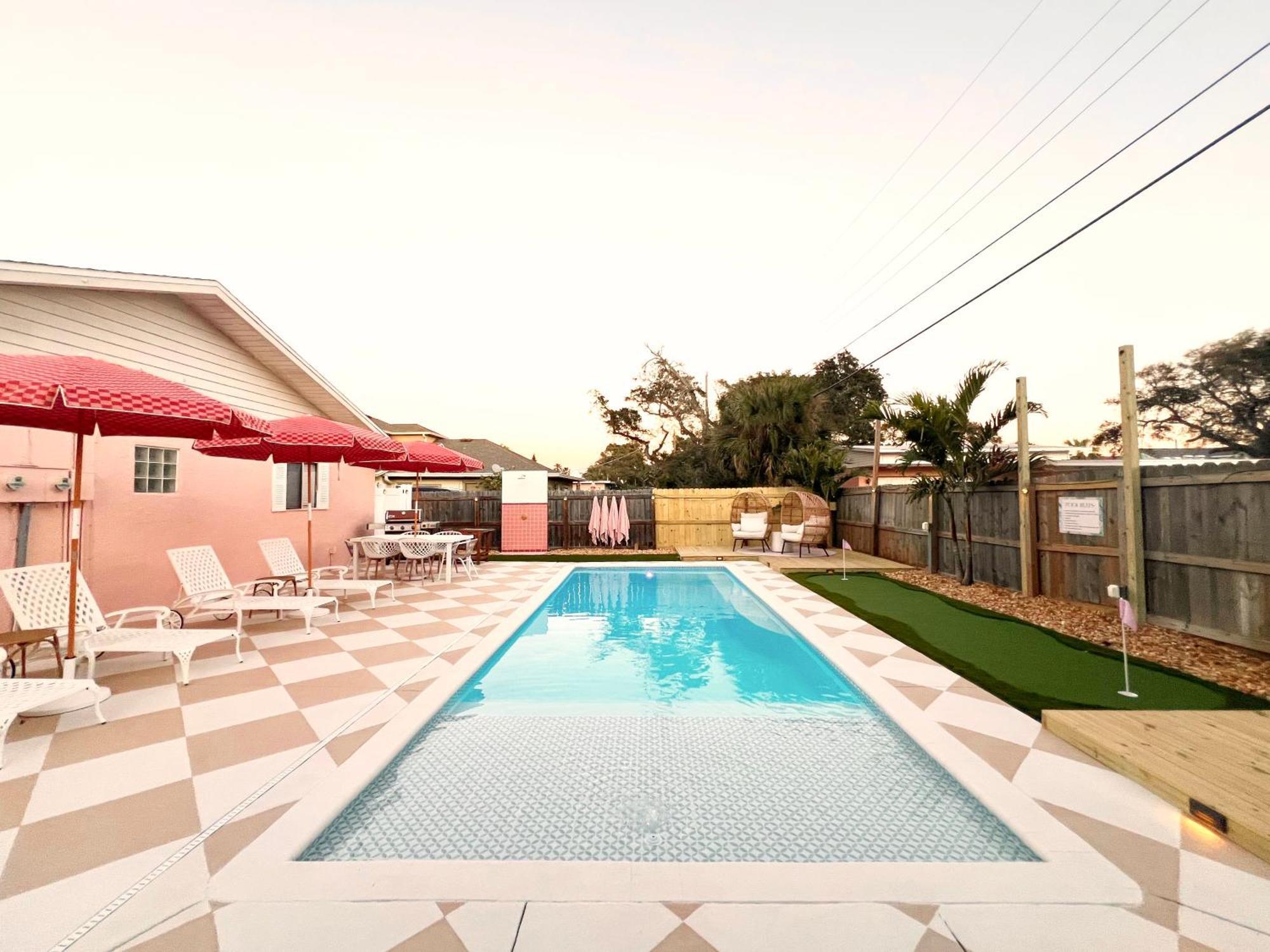 Luxury Villa 3 Blocks From The Beach With Pool A Fire Pit And Outdoor Oasis Cape Canaveral Exterior photo
